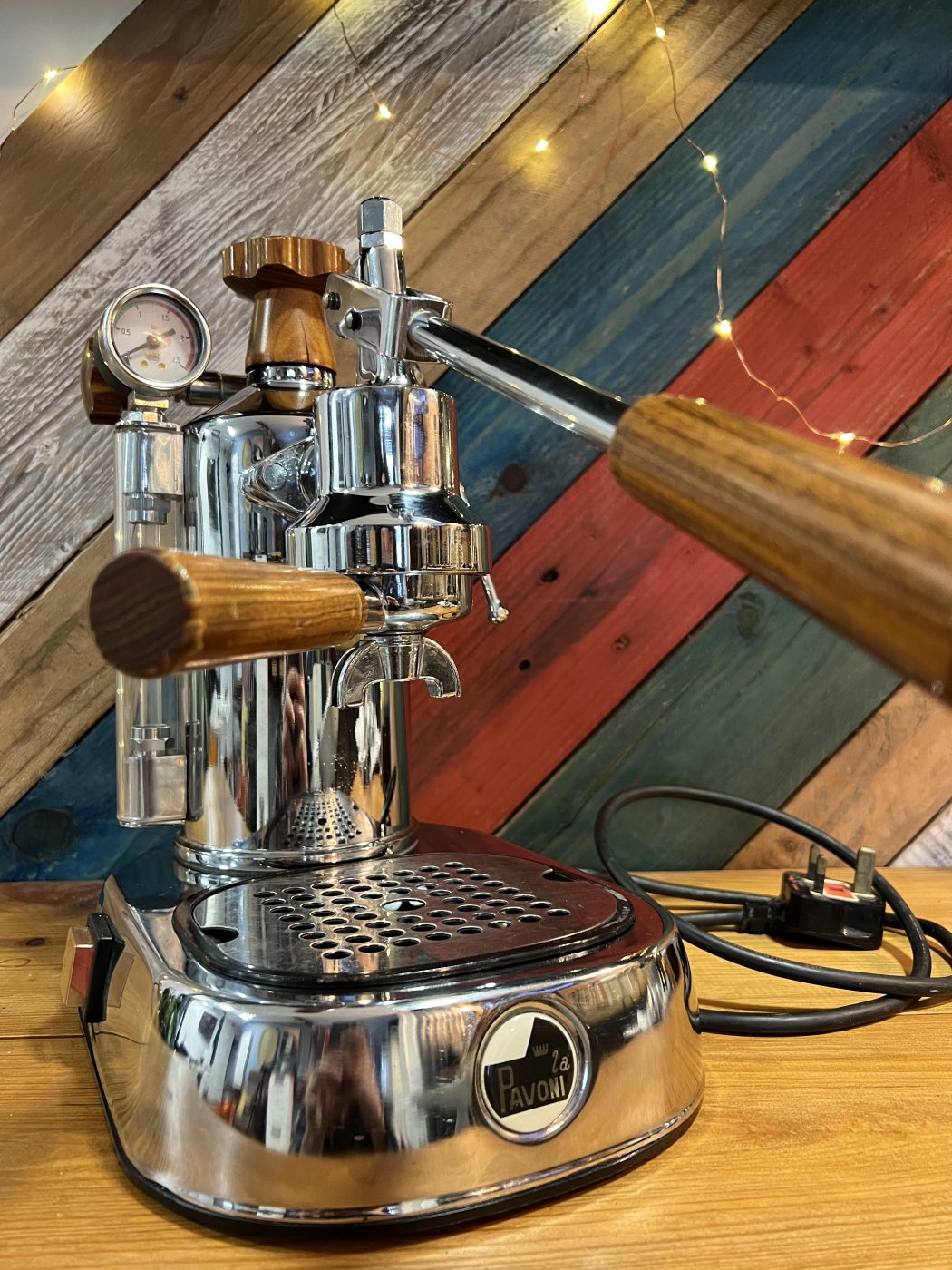 La Pavoni Professional PETD7 - Brilliant Pre-Mill Wooden Handles